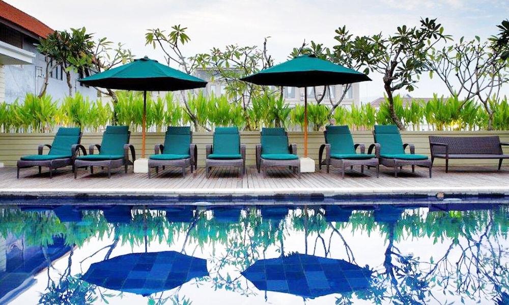 Swiss-Belhotel Rainforest Kuta  Exterior photo